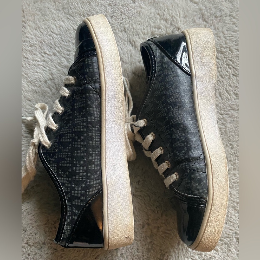 Michael Kors Sneakers Size 4